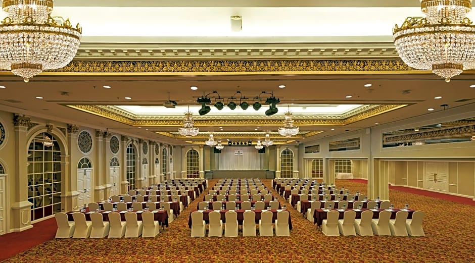 Mandarin Hotel Managed By Centre Point