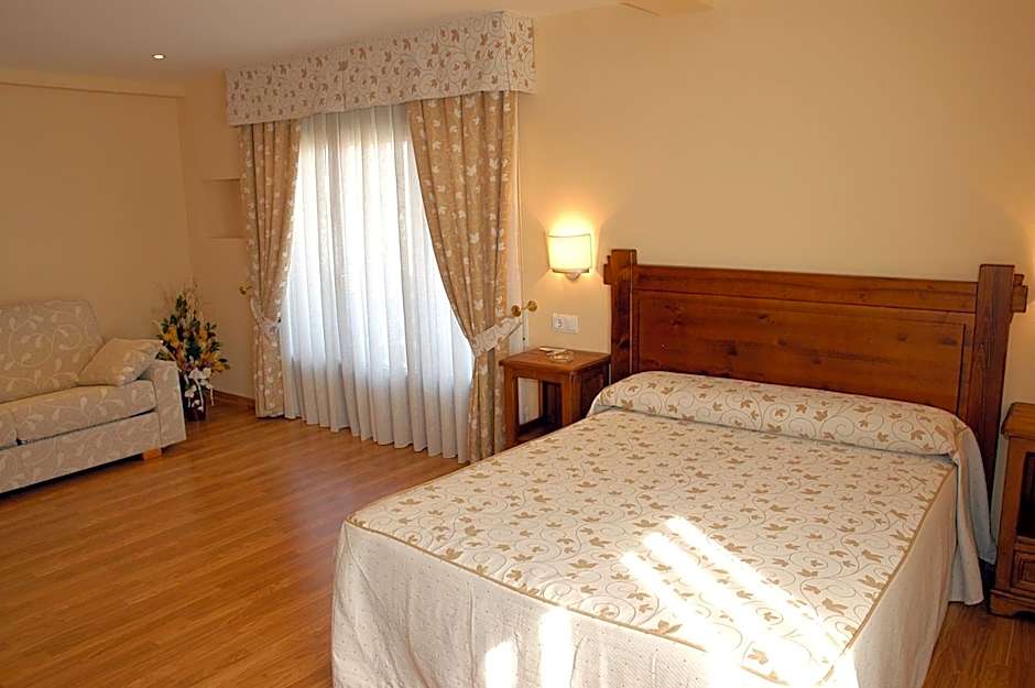 Aparthotel Tres Caminos