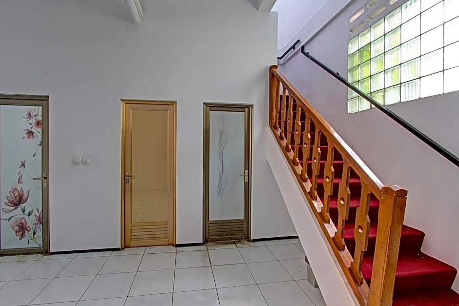 OYO Life 91523 Kenari Guesthouse