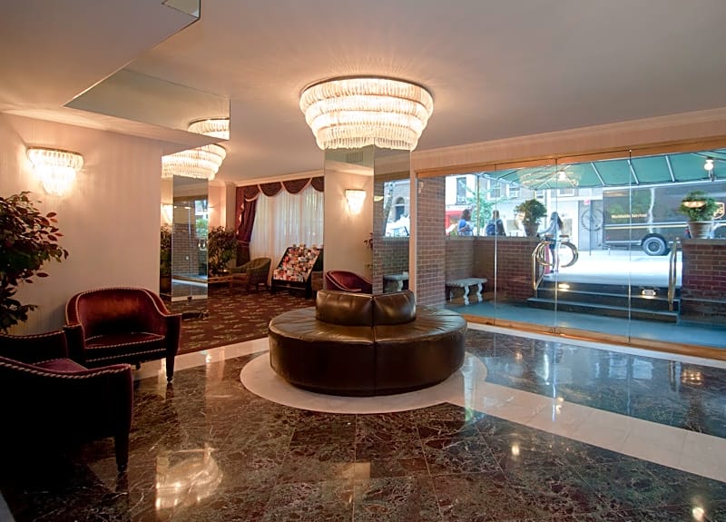 Murray Hill East Suites