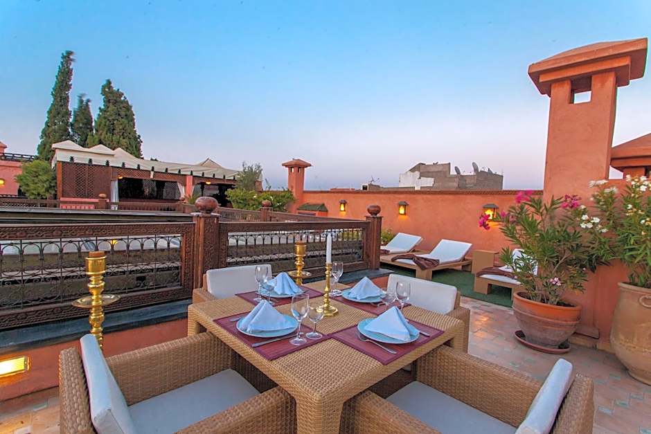 Riad Le Perroquet Bleu Suites & Spa