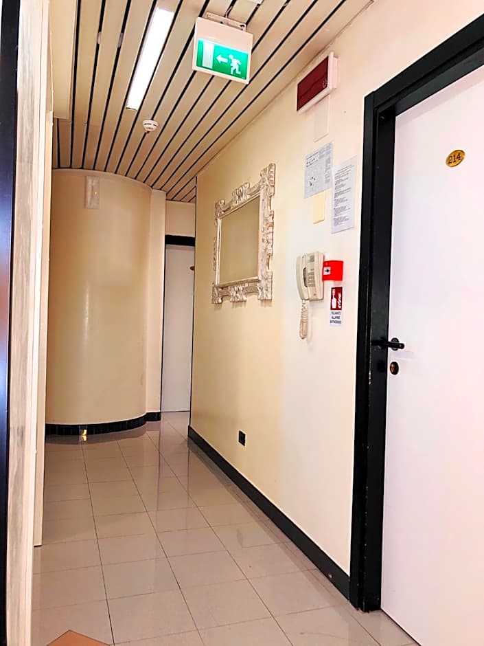 Hotel Garisenda B&B - in Centro a Riccione -