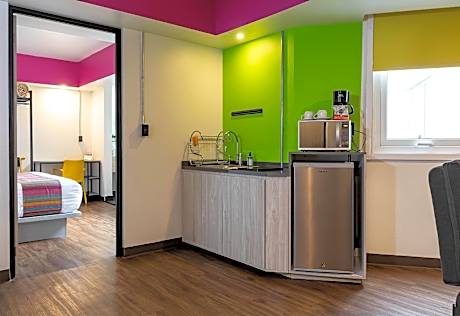 Superior King Suite with Sofa Bed - Non-Smoking