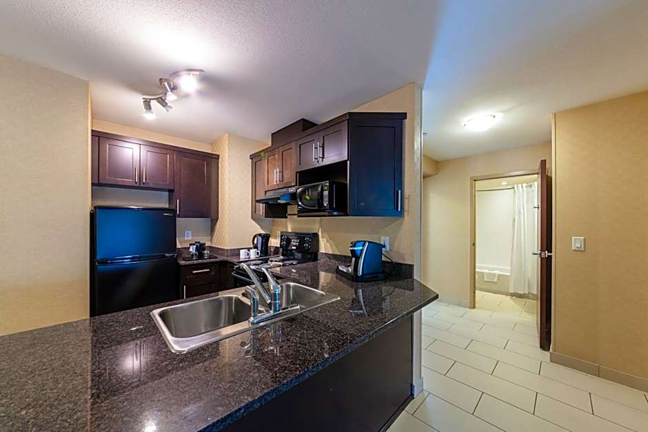 Holiday Inn Express & Suites Riverport Richmond By IHG