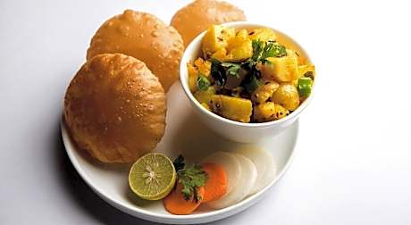 OYO 87419 The Maiden's Blush