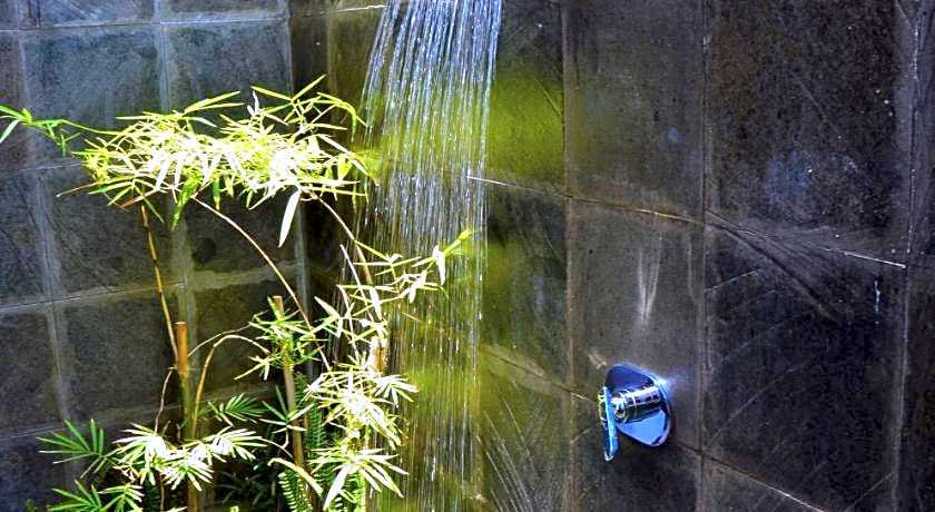 Diversia Diving Club and Bungalows