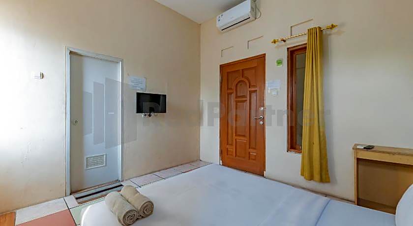 Wisma Alamanda near Terminal Cicaheum RedPartner