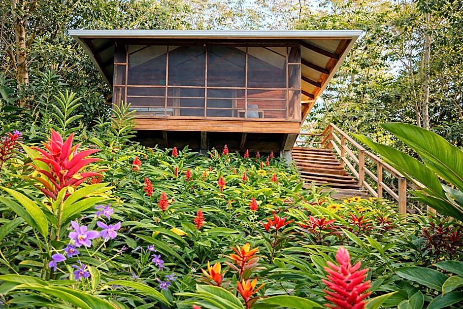 Akwaba Lodge Island Boutique Hotel