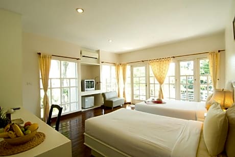 Superior Twin Room with Pool View