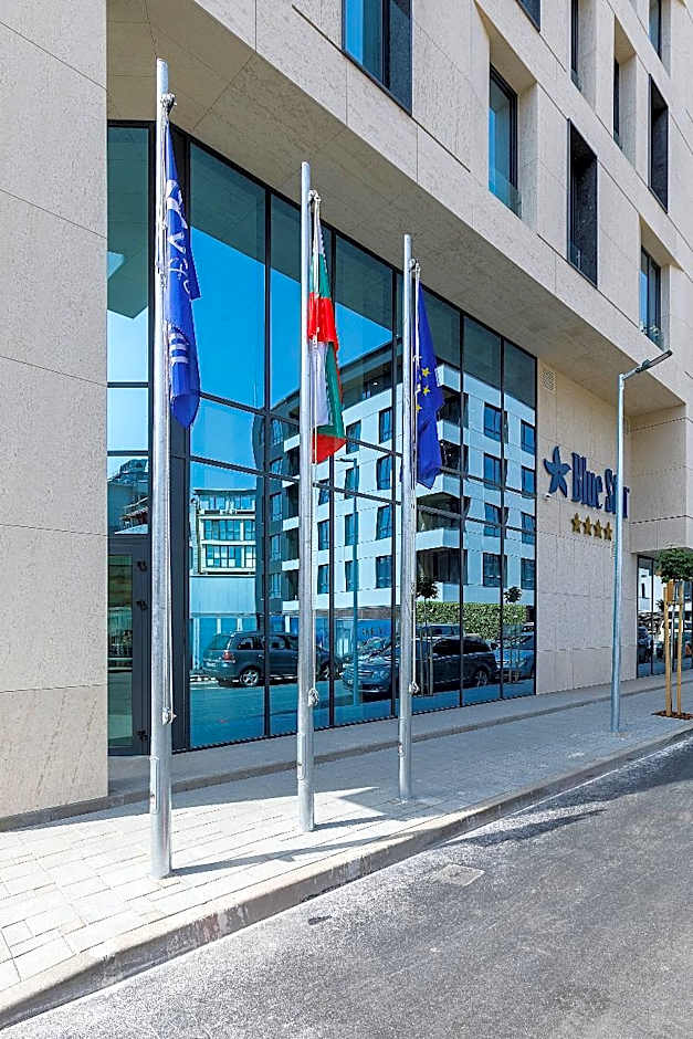 Blue Star Luxury Hotel 4*