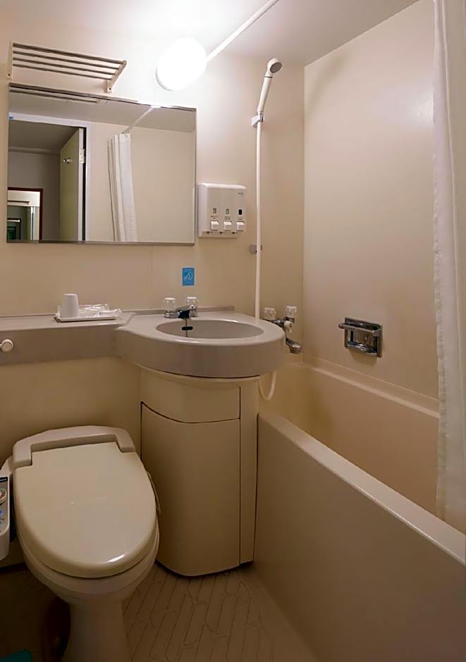 Center Hotel Narita 1