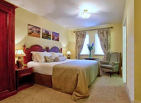 Superior Family Room