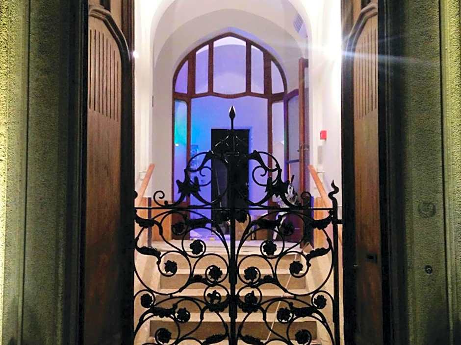Babila Hostel & Bistrot