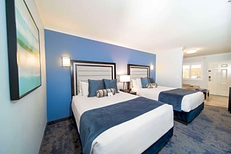 Suite-2 Queen Beds, Non-Smoking, Sofabed, Wet Bar, Microwave, Refrigerator, Full Breakfast