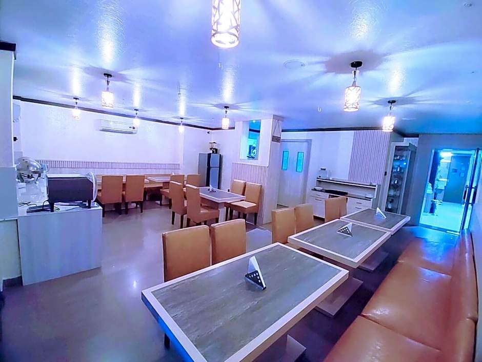 Hotel Aarian Aatithya