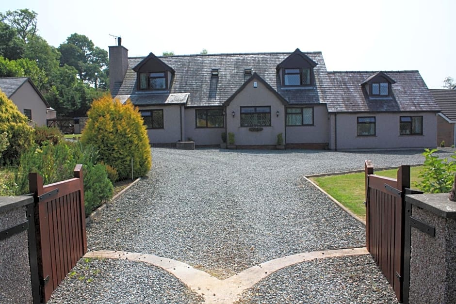 Lon y Traeth Bed & Breakfast