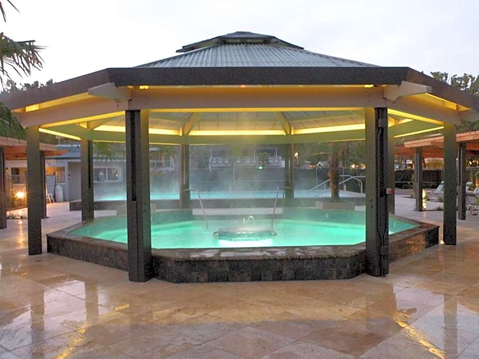 Calistoga Spa Hot Springs - Authentic Hot Springs Spa & Resort
