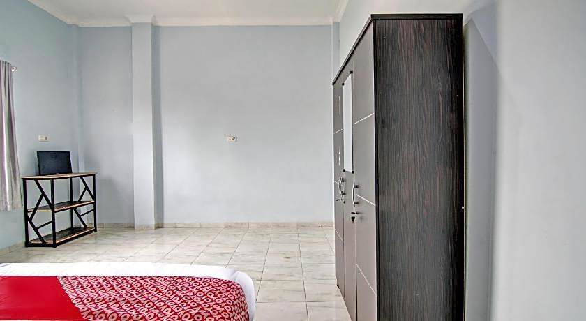 OYO 92806 Penginapan Geby Syariah