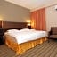 1 City Hotel