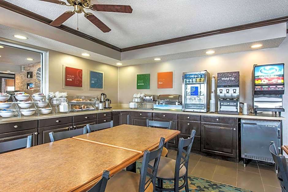 Comfort Inn Weirton - Steubenville