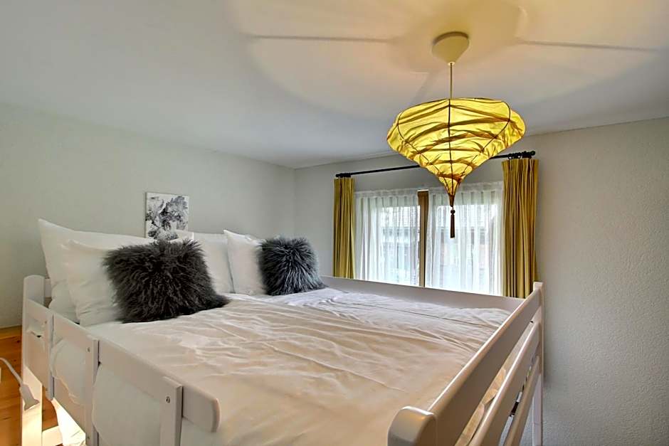 Mossettes 5, penthouse sunny terrasse and sauna