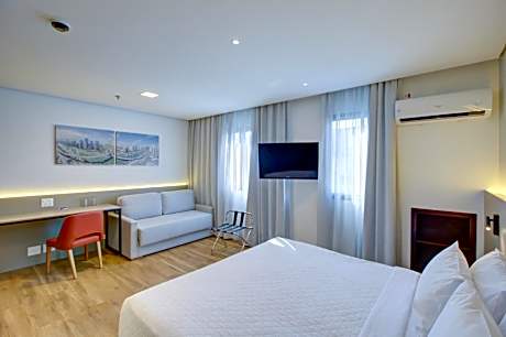 Standard Double Room – Semi-Accessible