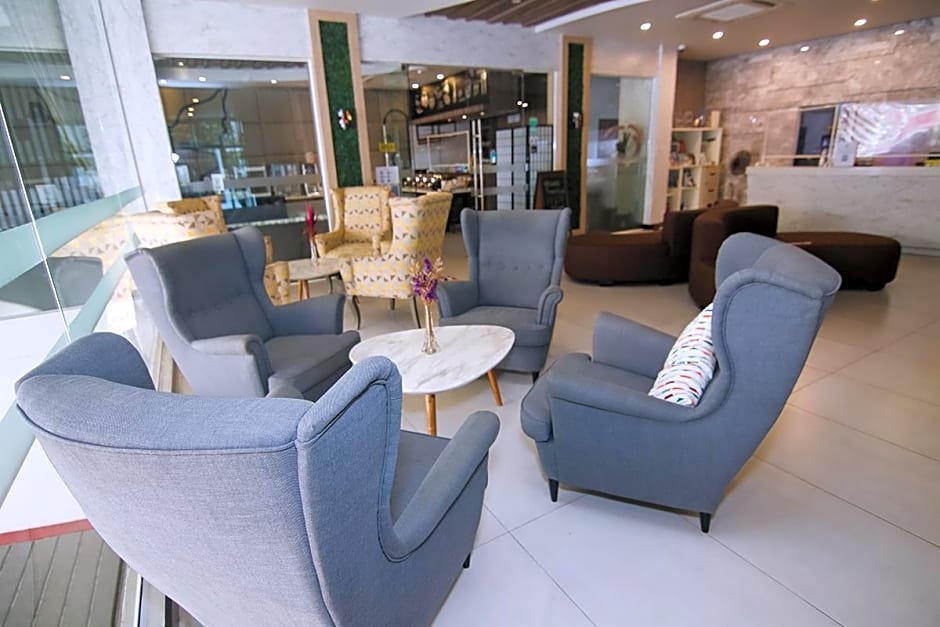 LEVANA PATTAYA HOTEL