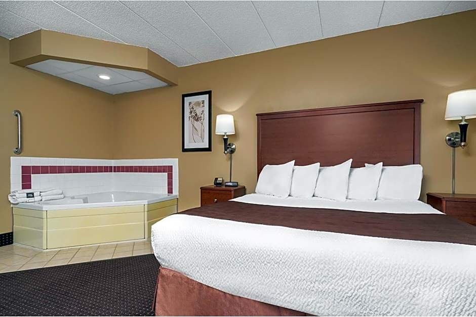 AmericInn by Wyndham Lake City