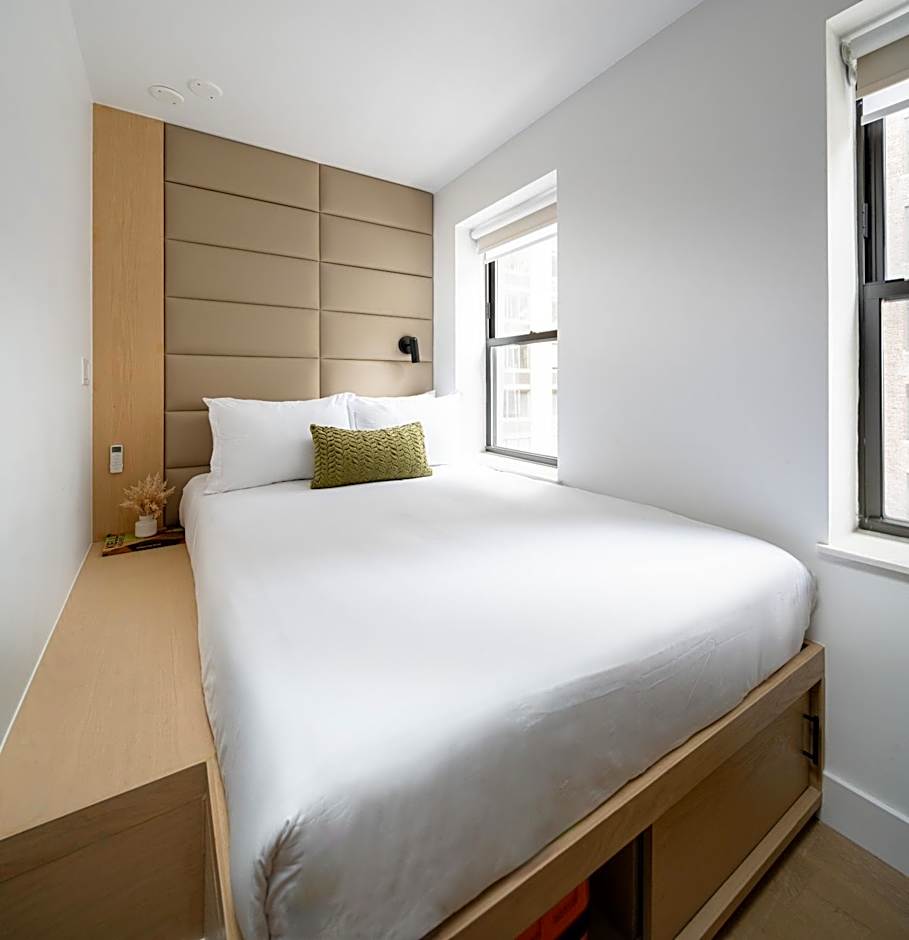 Little Charlie Hotel