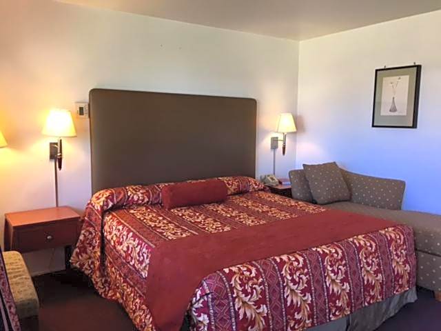 Maple Inn and Suites Los Banos