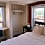 JstLikeHome - Old Ottawa Suite & Guesthouse