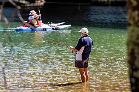 Reflections Ferry Reserve - Holiday Park
