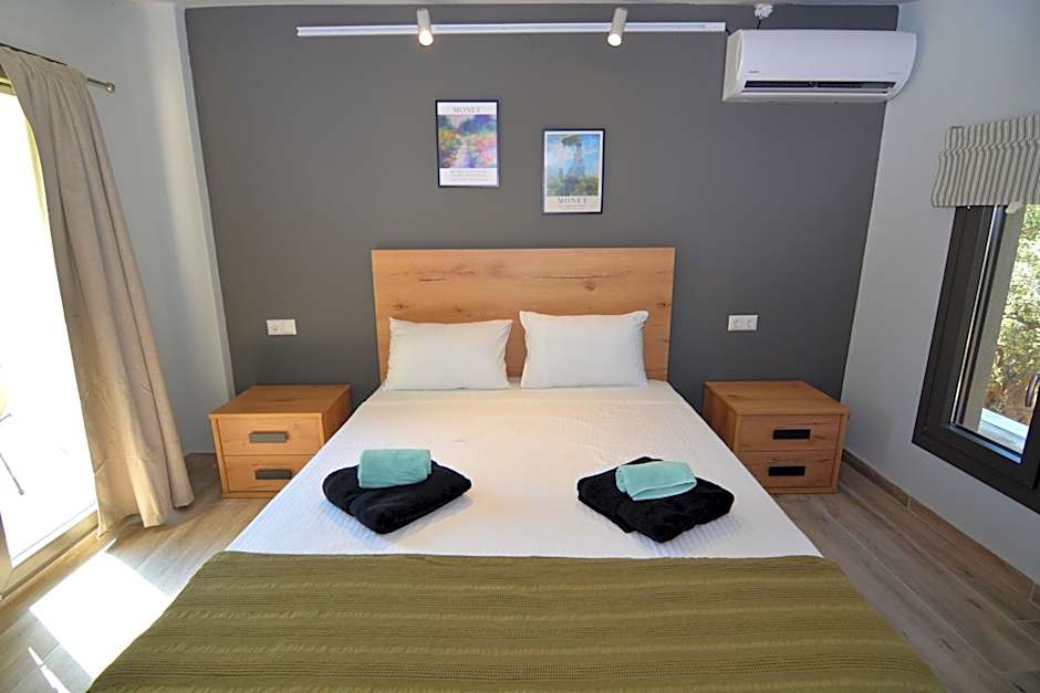 The Thassian Yard Houses