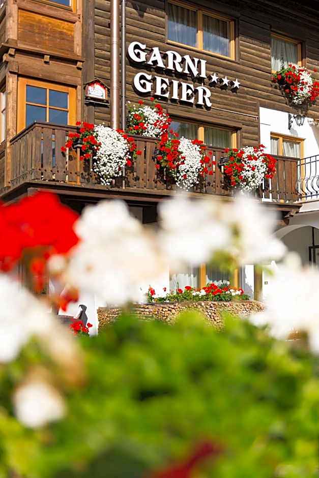 Garni Hotel Geier