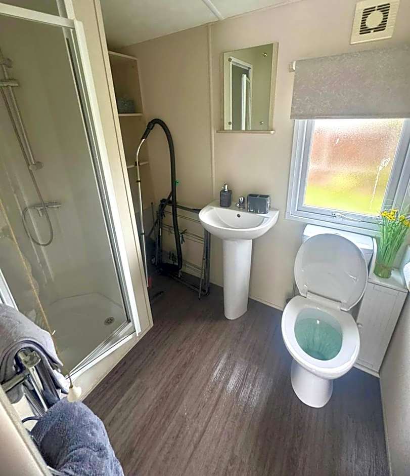 Lyons Robin Hood , Rhyl