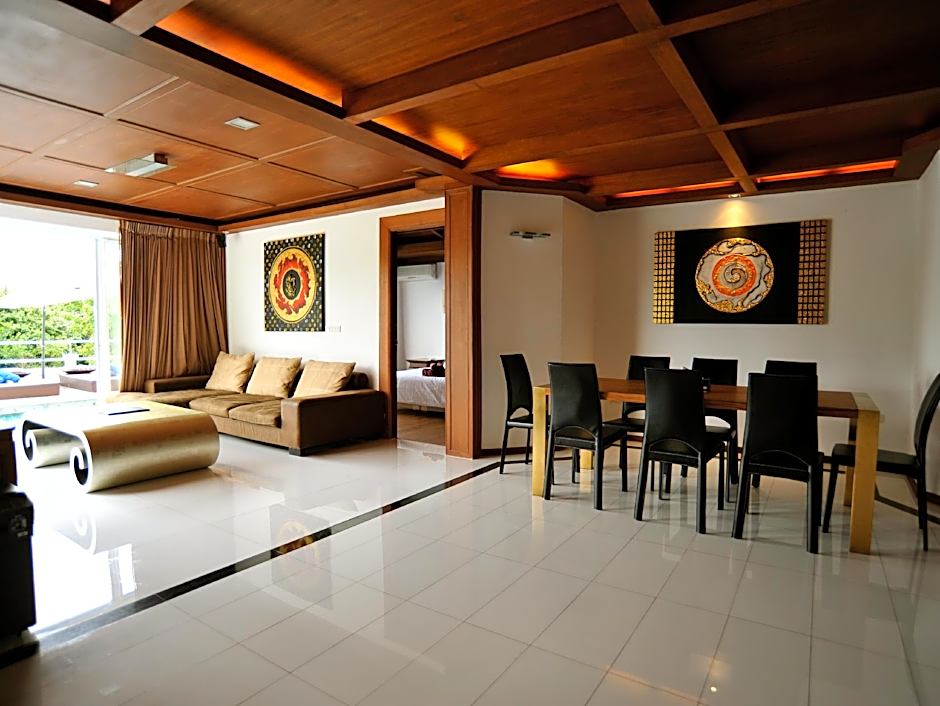 Villa Melitta, Pool, Beach, 360-SeaViews, 6-bed Thai Luxury on Best Location in Samui