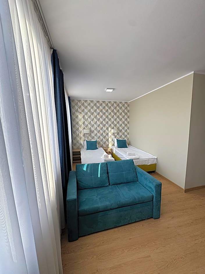 Carina Hotel