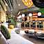 Burton House, Beverly Hills, A Tribute Portfolio Hotel