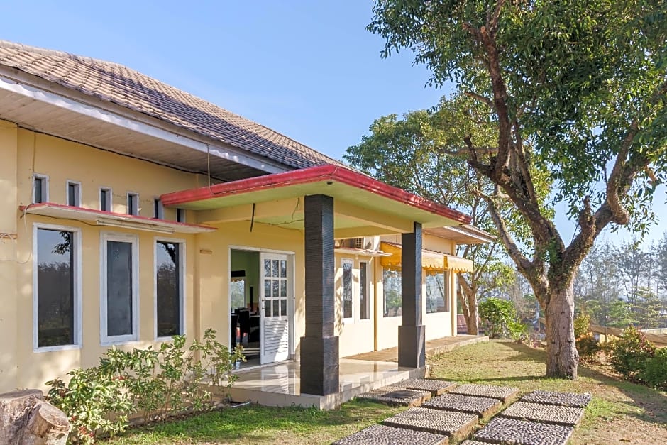 RedDoorz Syariah @ Hotel Putri Gading Bengkulu