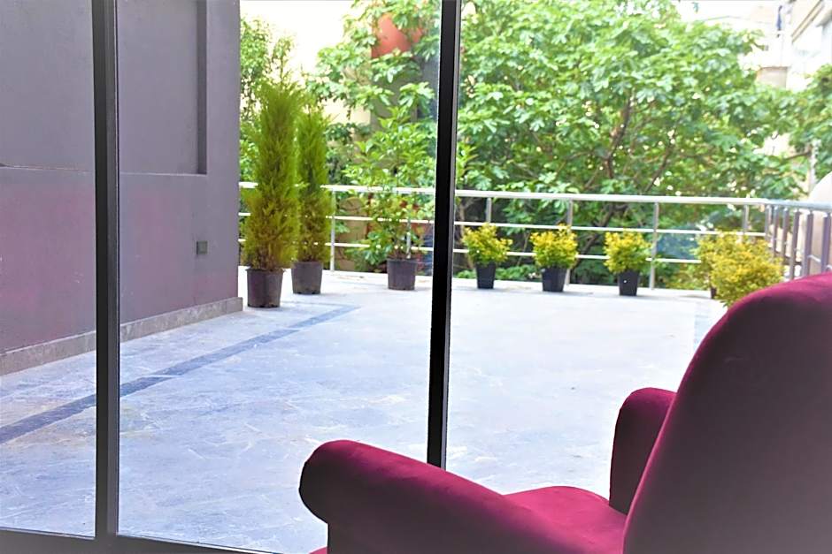 Shishly Palace Hotel