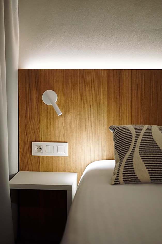 Hotel Sirius