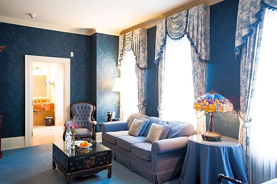 Prince Of Wales Hotel