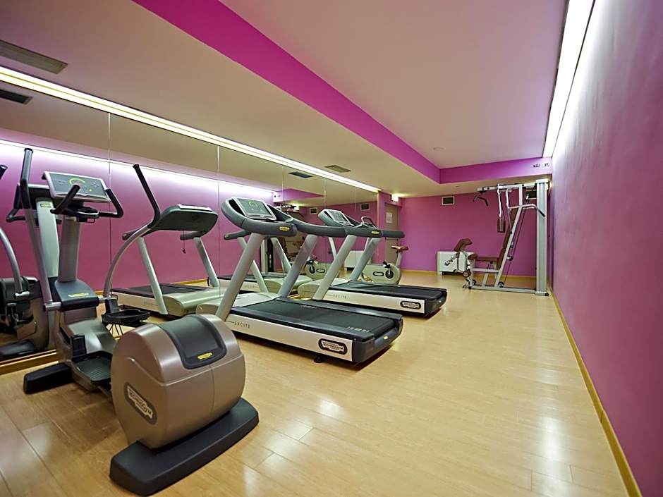 Mercure Roma West