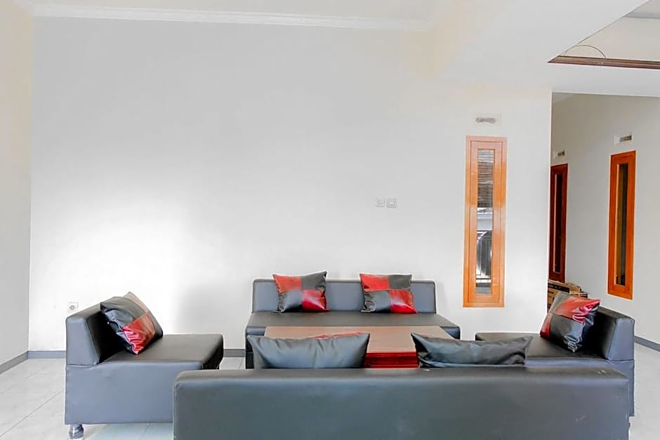 Hotel O Queen Homestay