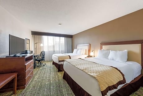 Standard Queen Room with Two Queen Beds - Non-Smoking