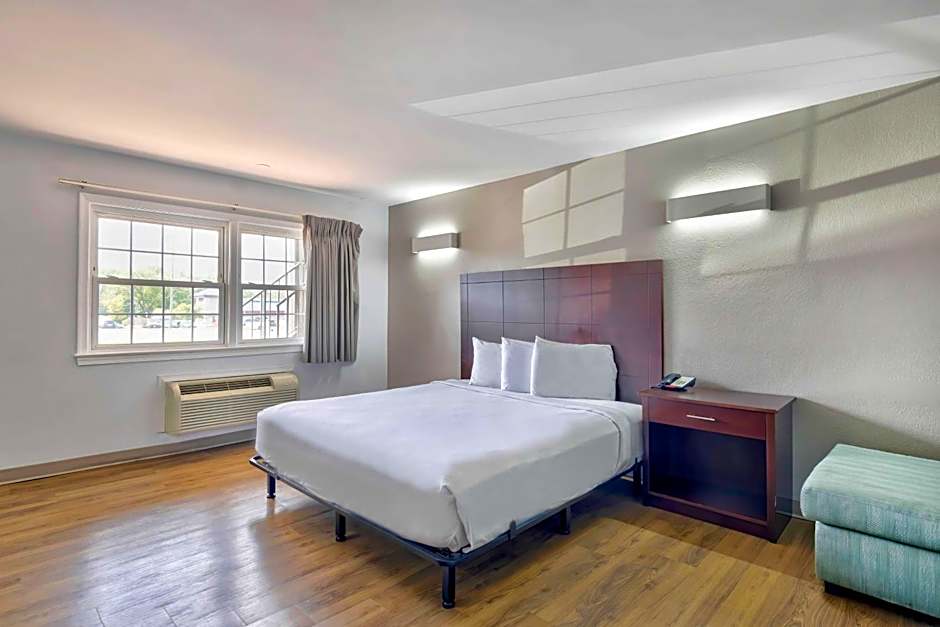 Motel 6-Falls Church, VA - Arlington Boulevard