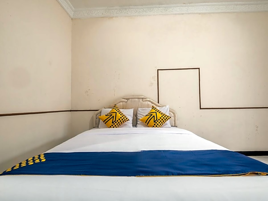 SPOT ON 2341 Hotel Padjajaran 2