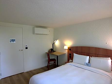 Accessible Room - 1 Double Bed