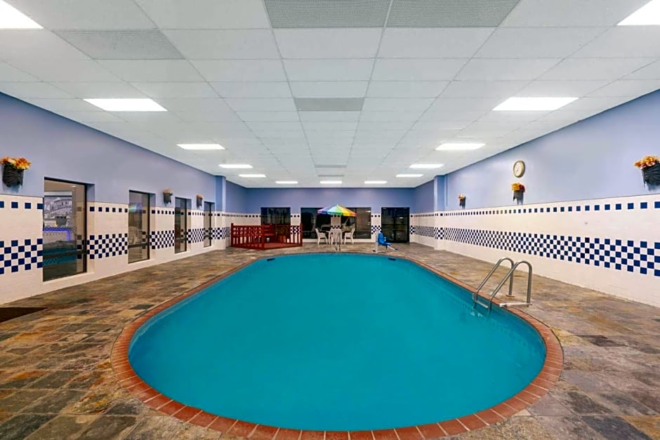 Super 8 by Wyndham North Little Rock/McCain