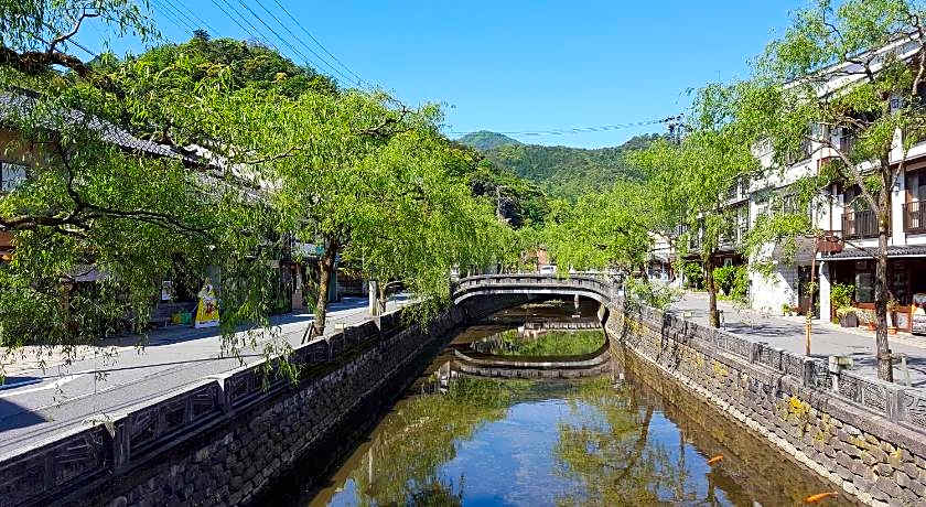 Tsukimotoya Ryokan